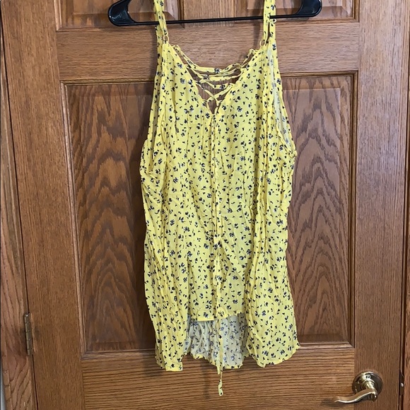 Torrid lace up back tank top - Picture 2 of 3